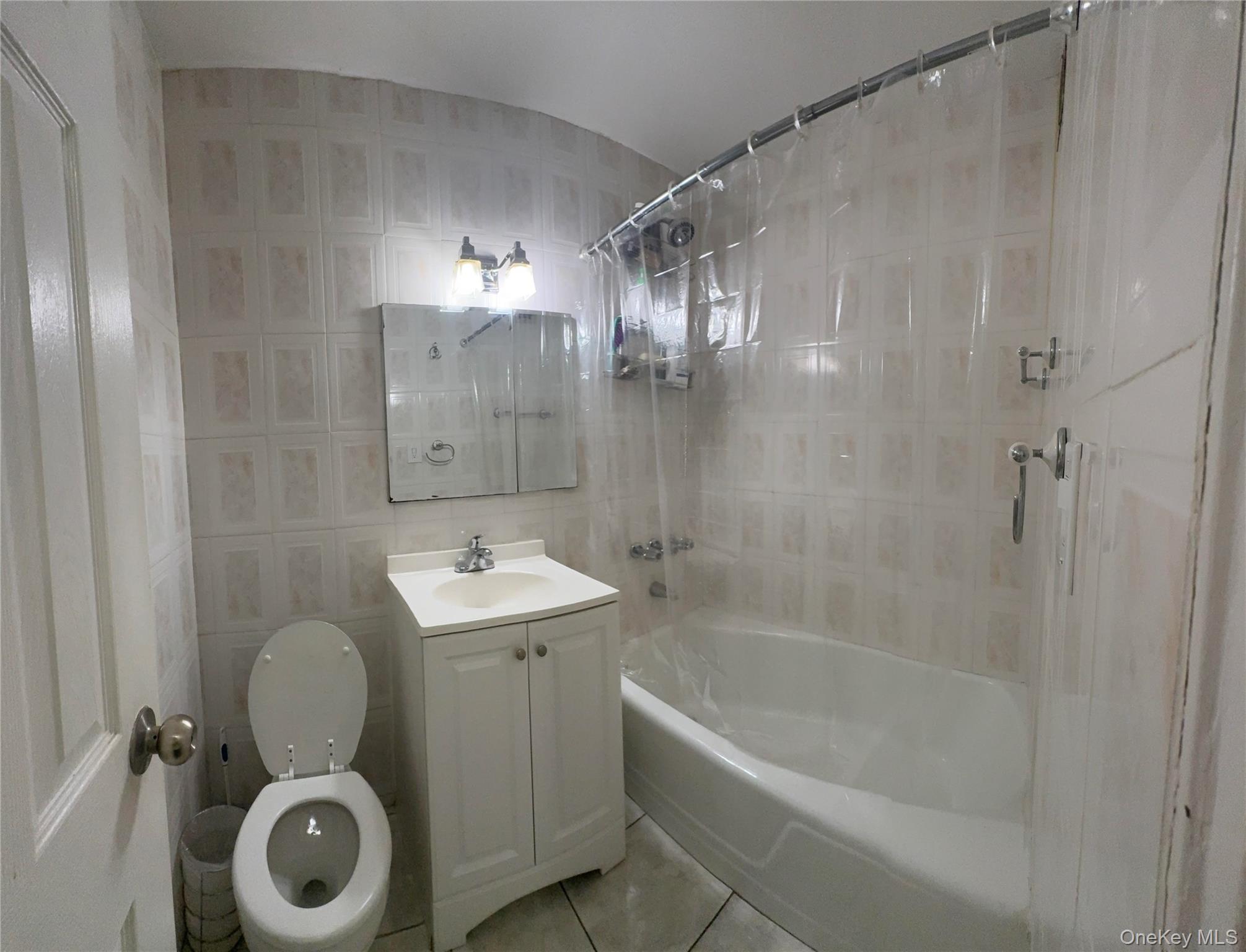 41-31 51st Street 6e Property Photo 26