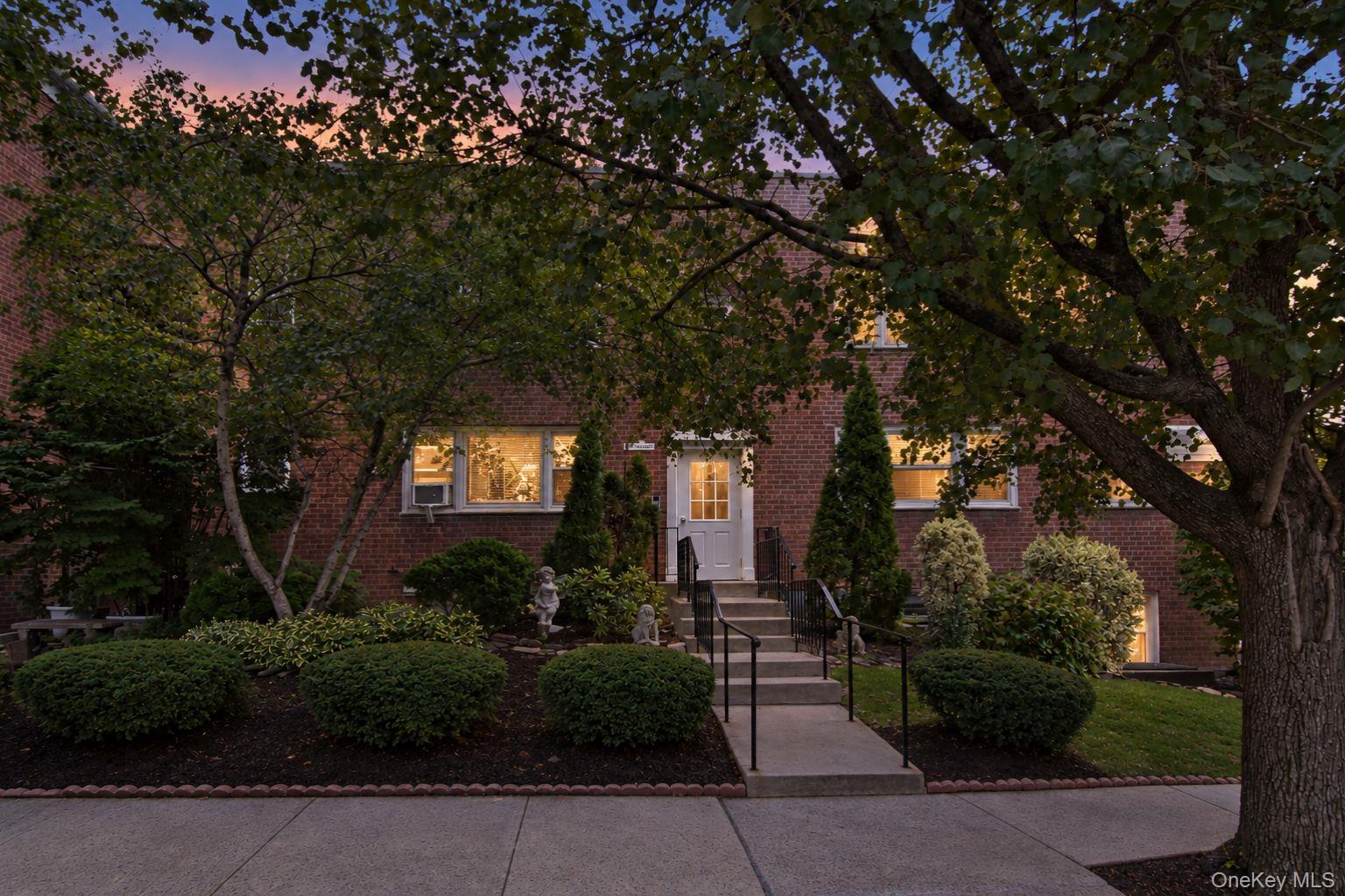 17 Leewood Circle 4R Property Photo 1