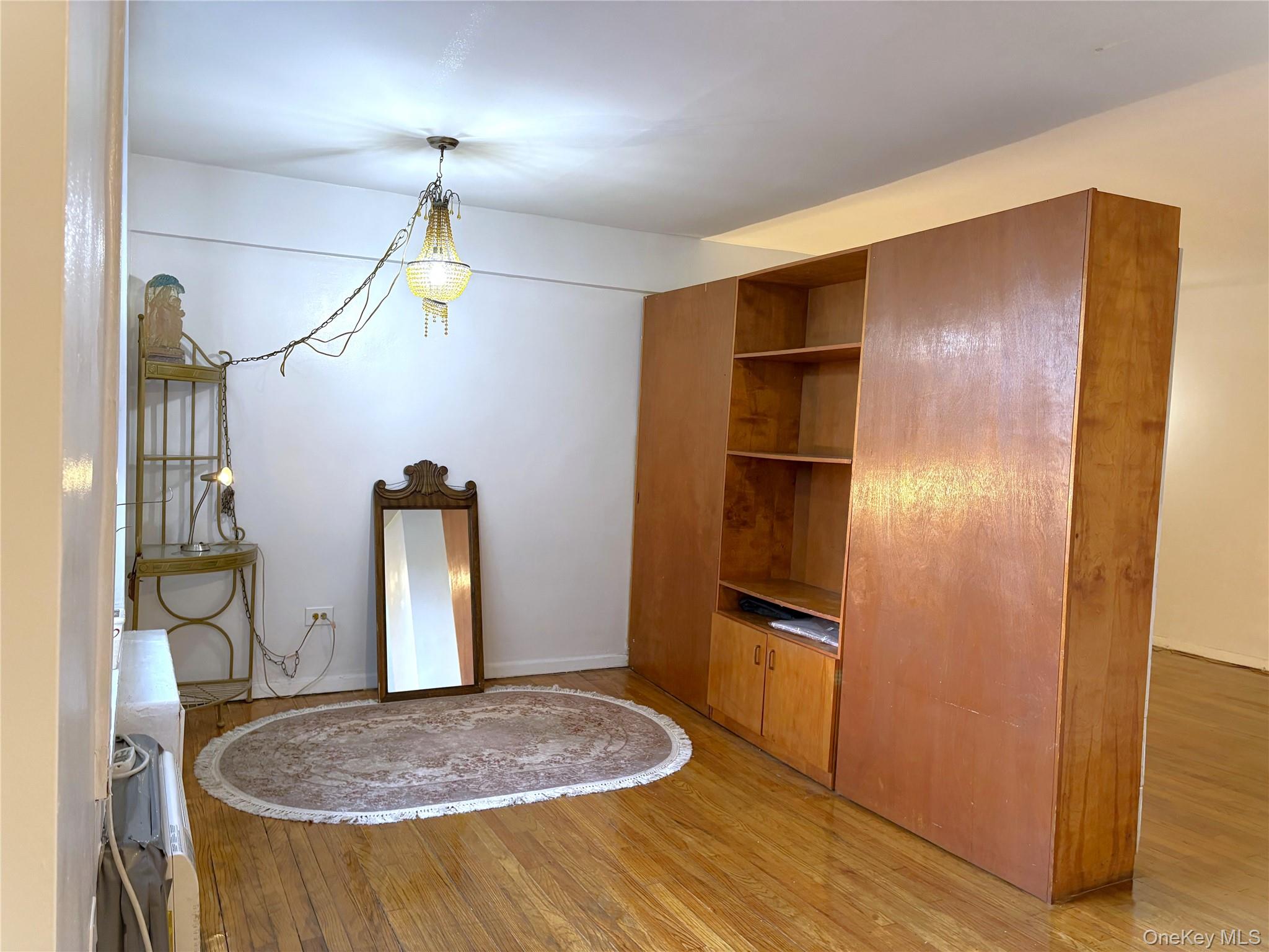41-31 51st Street 6m Property Photo 8