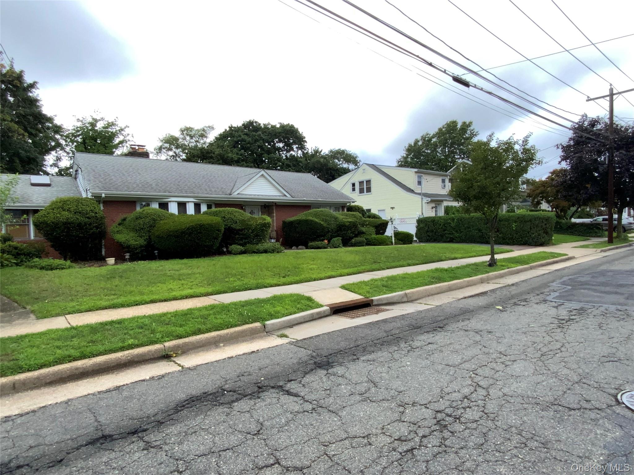 155 Fairview Boulevard Property Photo 1