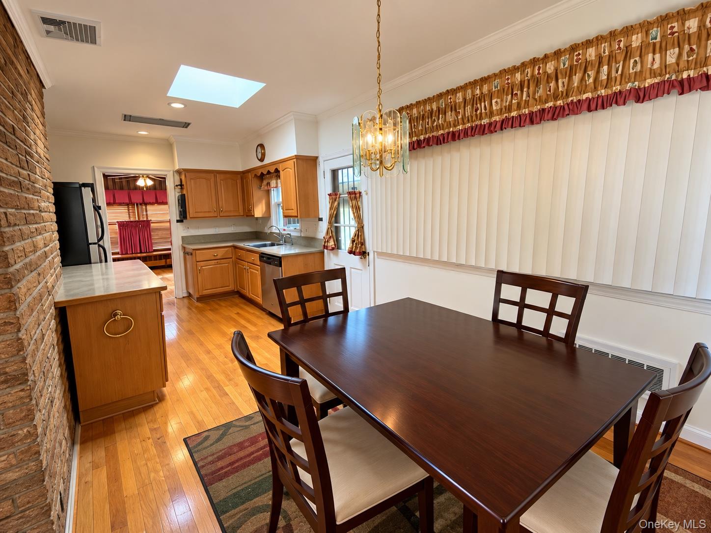155 Fairview Boulevard Property Photo 7