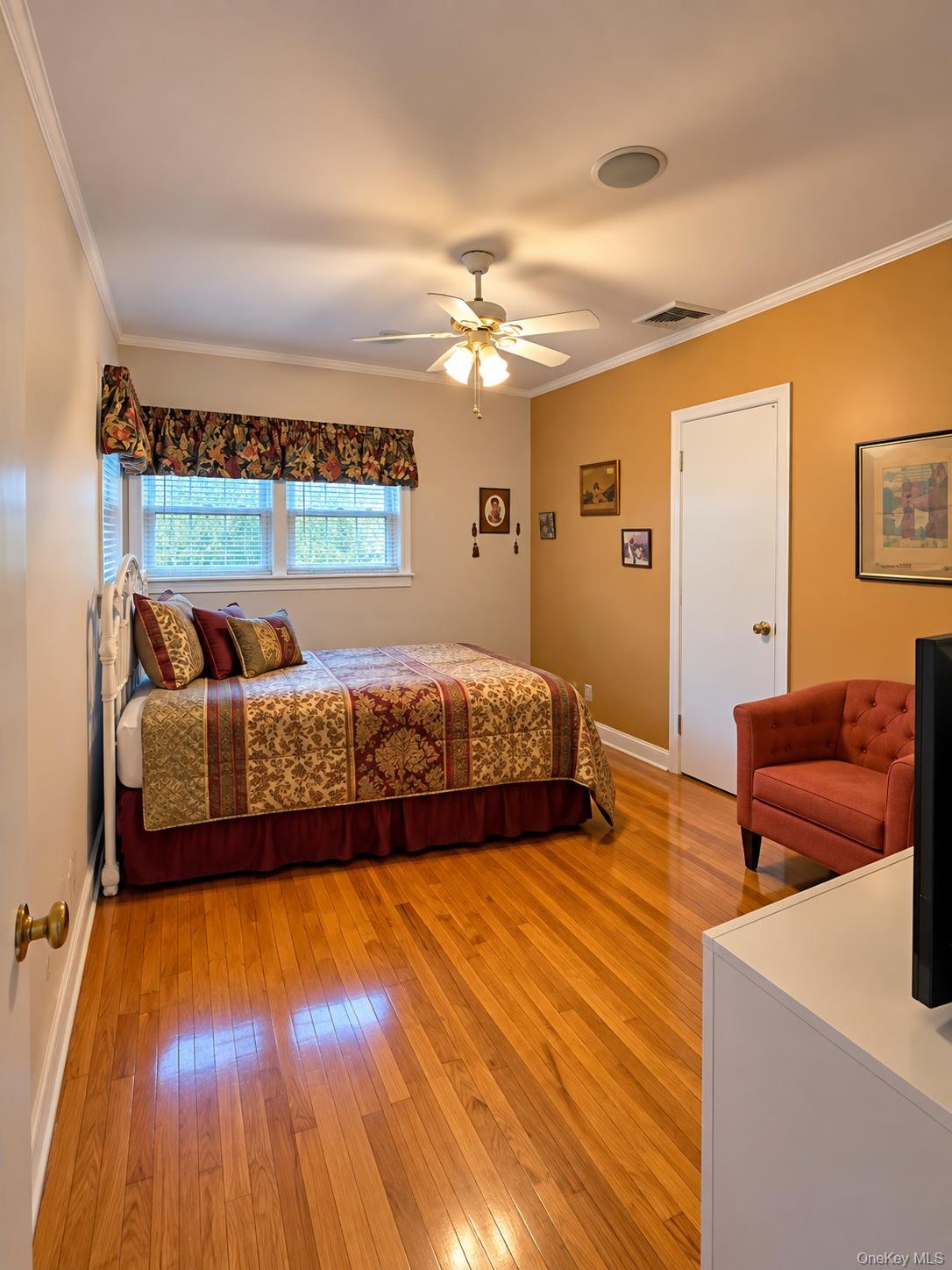 155 Fairview Boulevard Property Photo 12