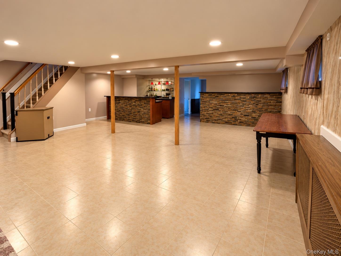 155 Fairview Boulevard Property Photo 18