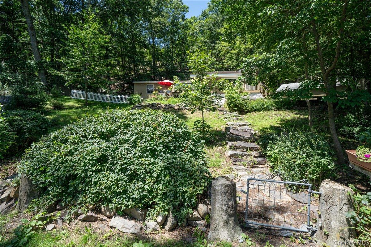 42 Deer Trail Property Photo 38