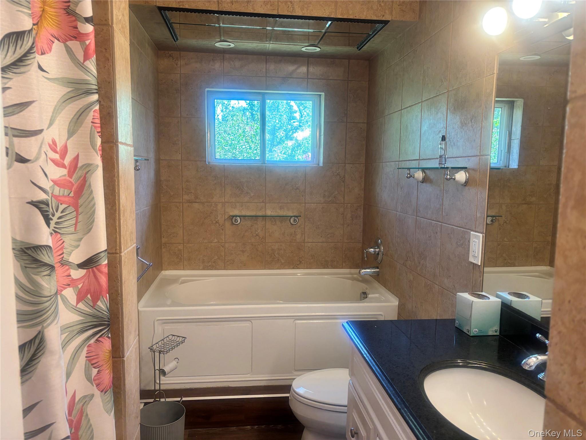 1034304 Property Photo 4