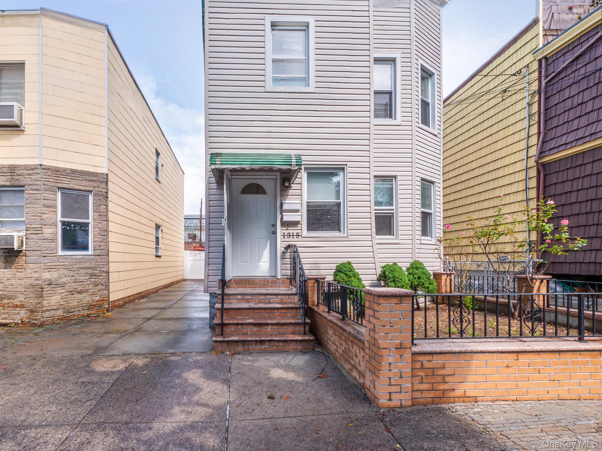 1315 130th Street Property Photo 33