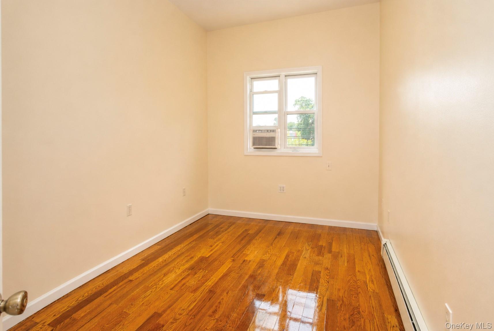 1726 Linden Boulevard Property Photo 5