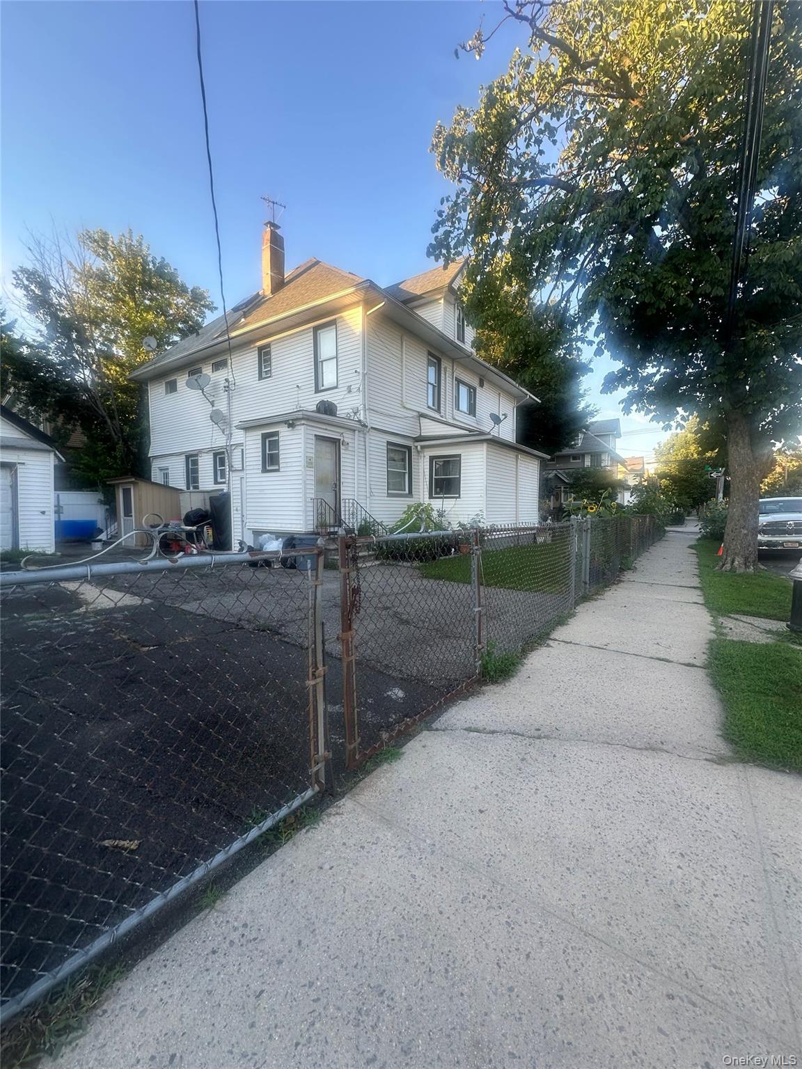 85-56 106th Street Property Photo 2
