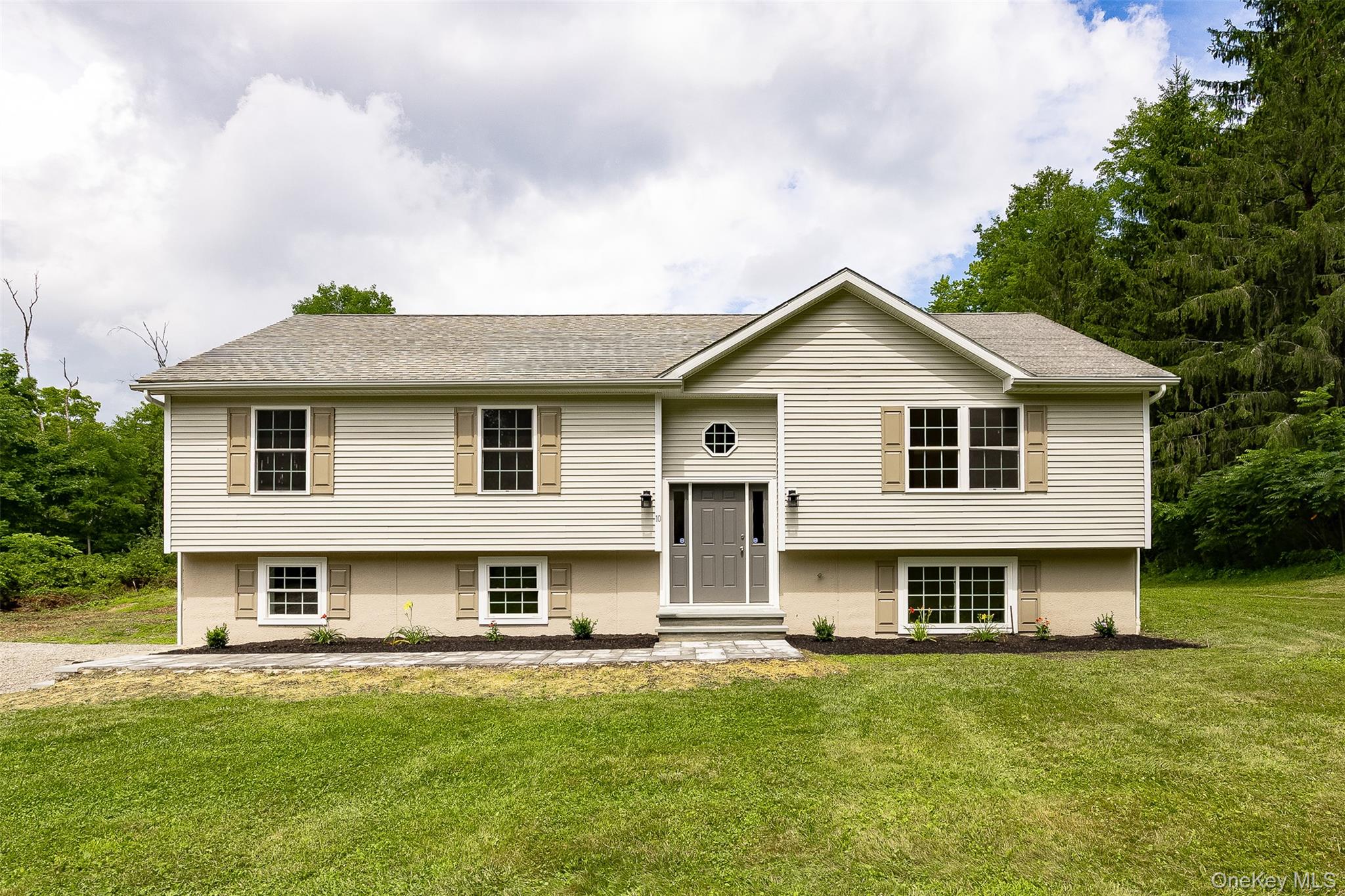 10 E Halstead Road Property Photo 1
