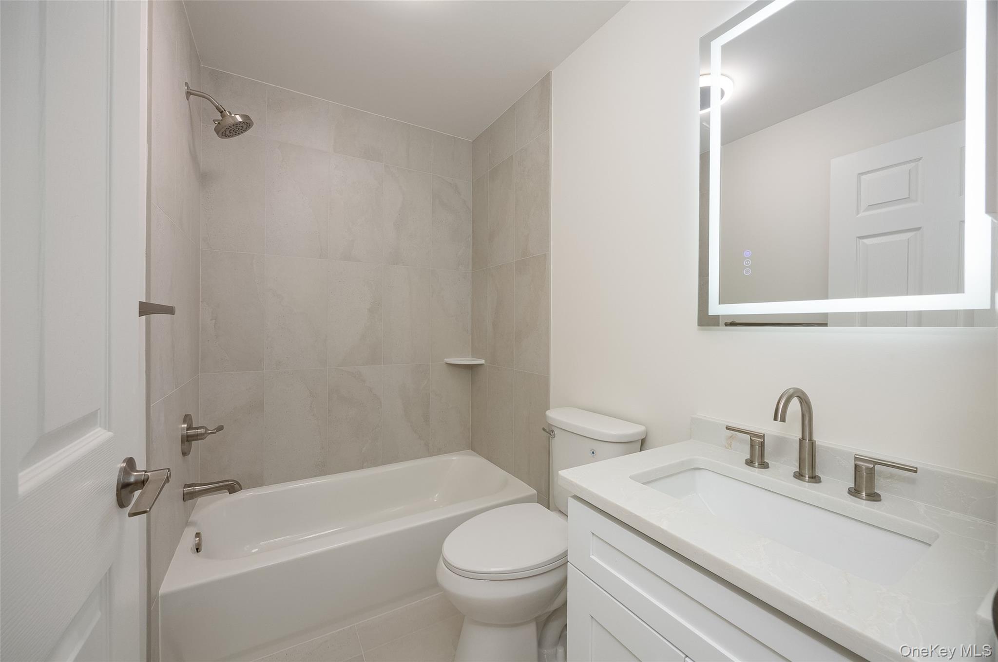 10 E Halstead Road Property Photo 18