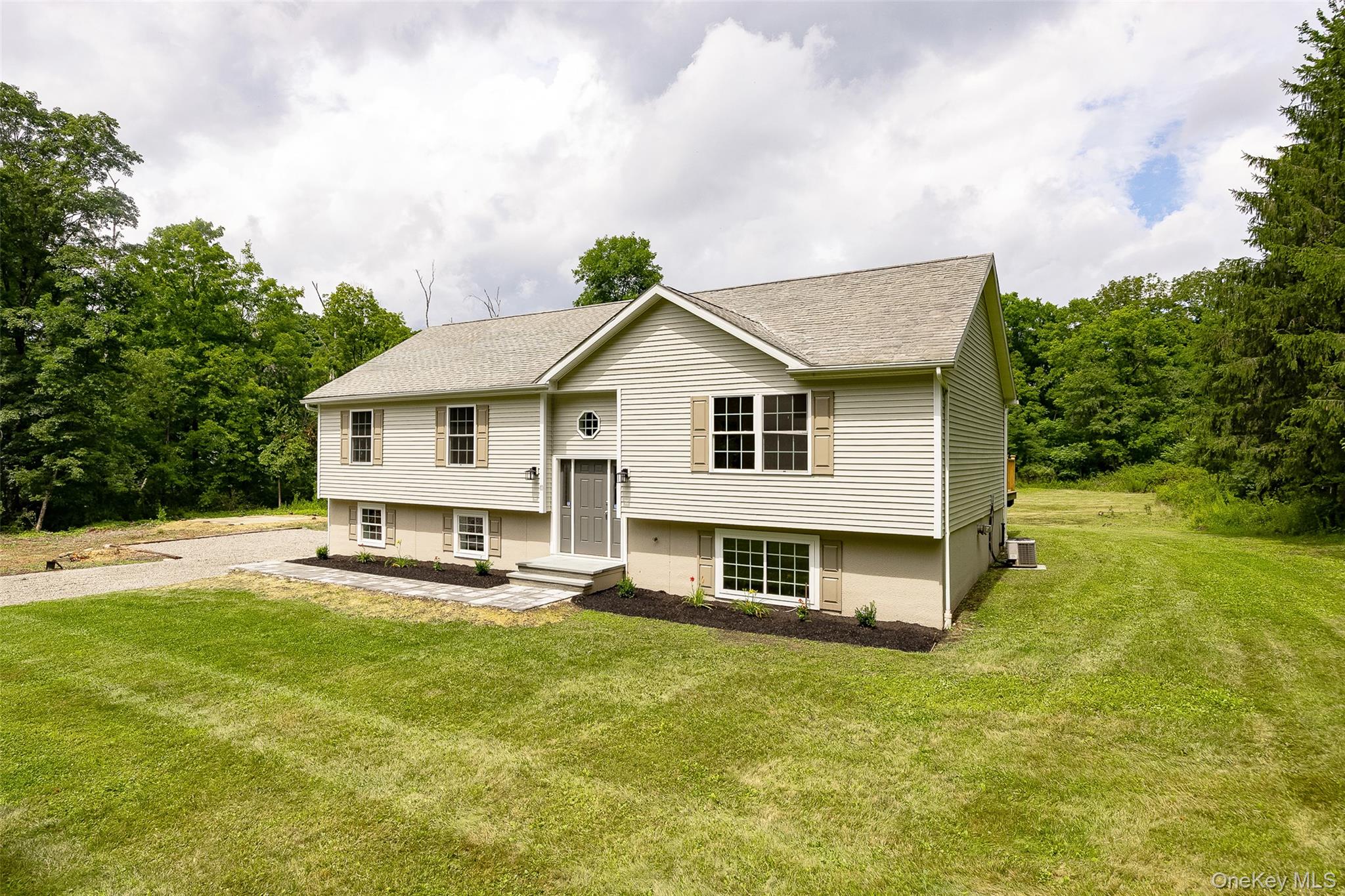 10 E Halstead Road Property Photo 28