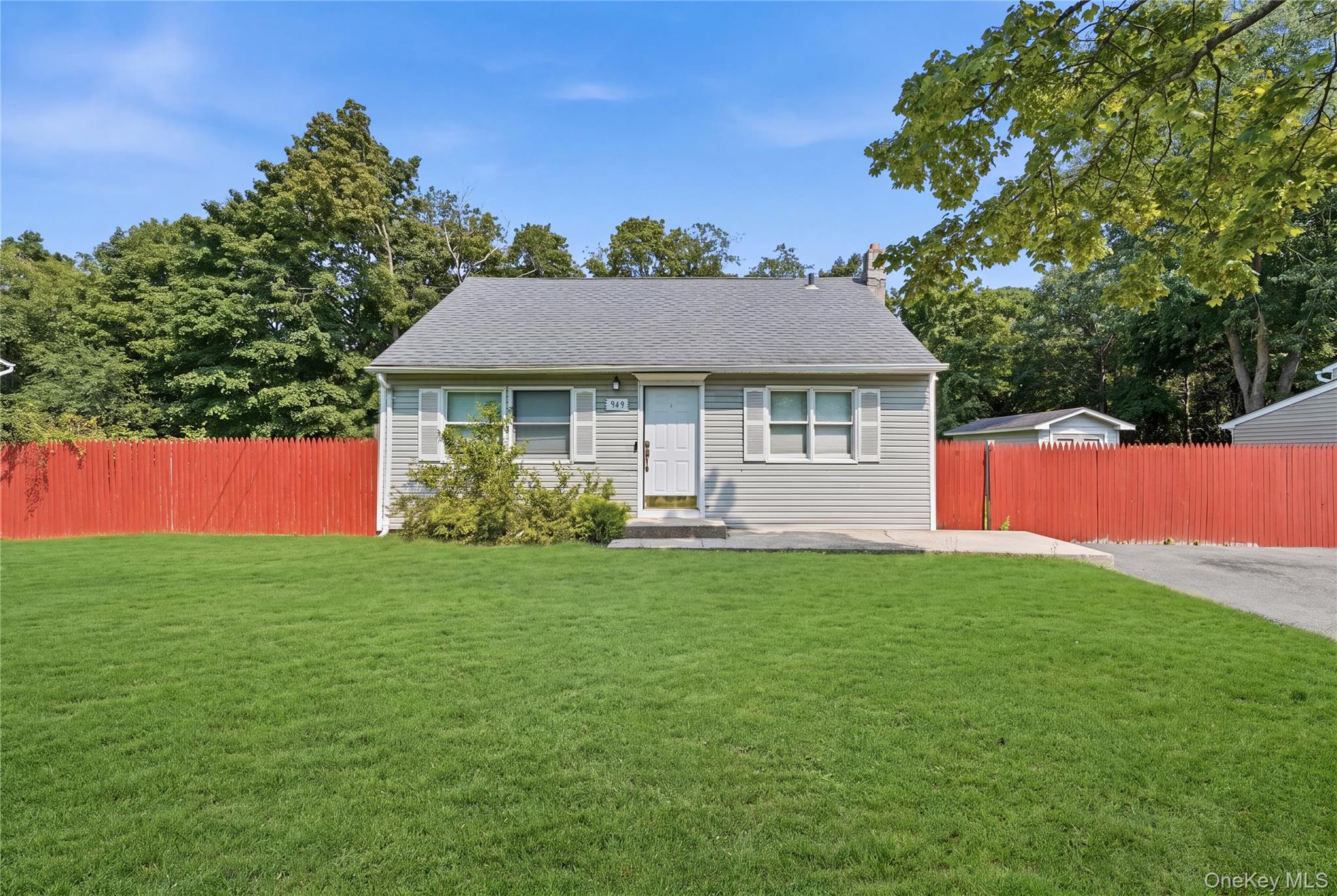 949 Taylor Avenue Property Photo 1