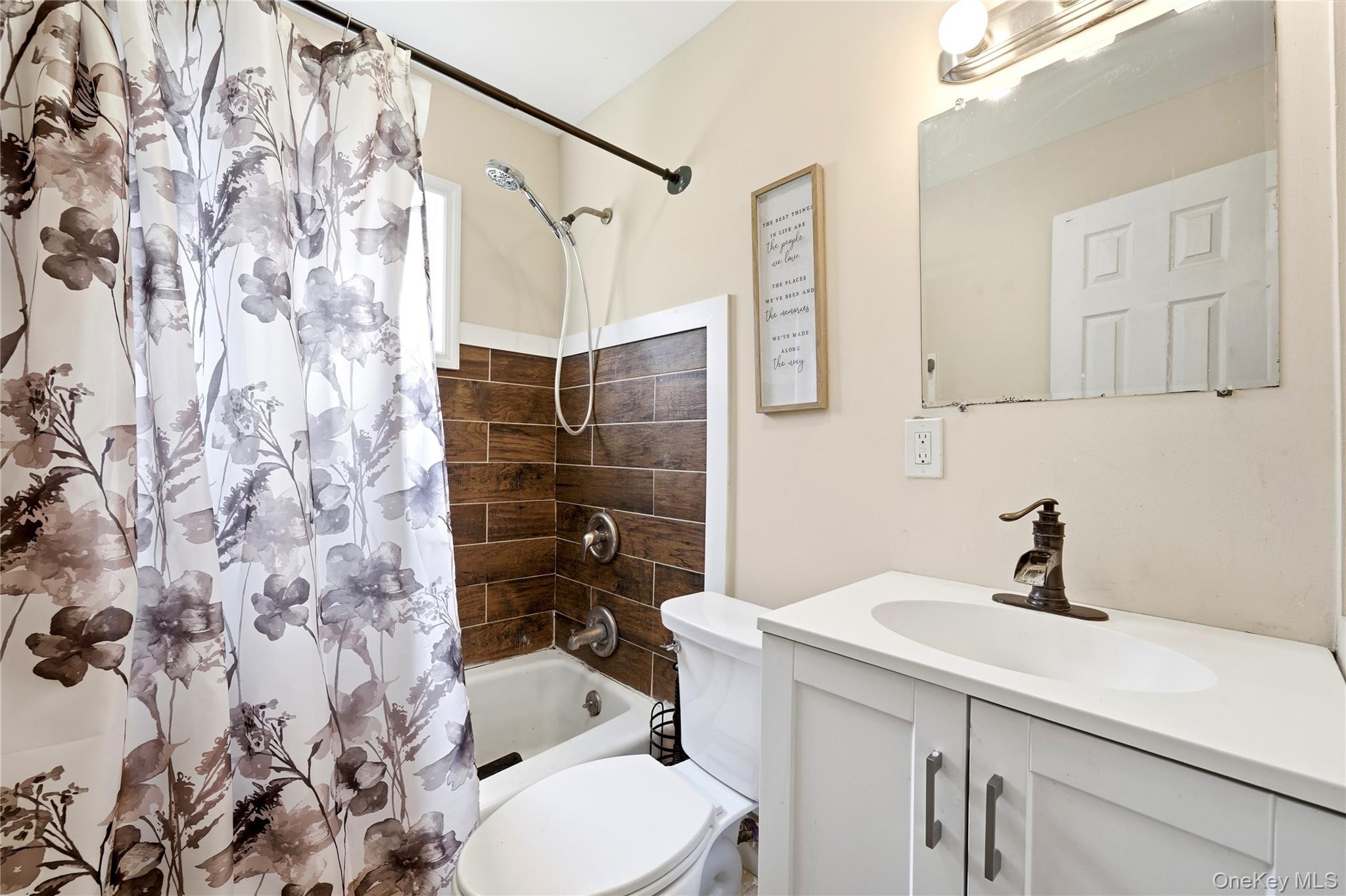 949 Taylor Avenue Property Photo 16