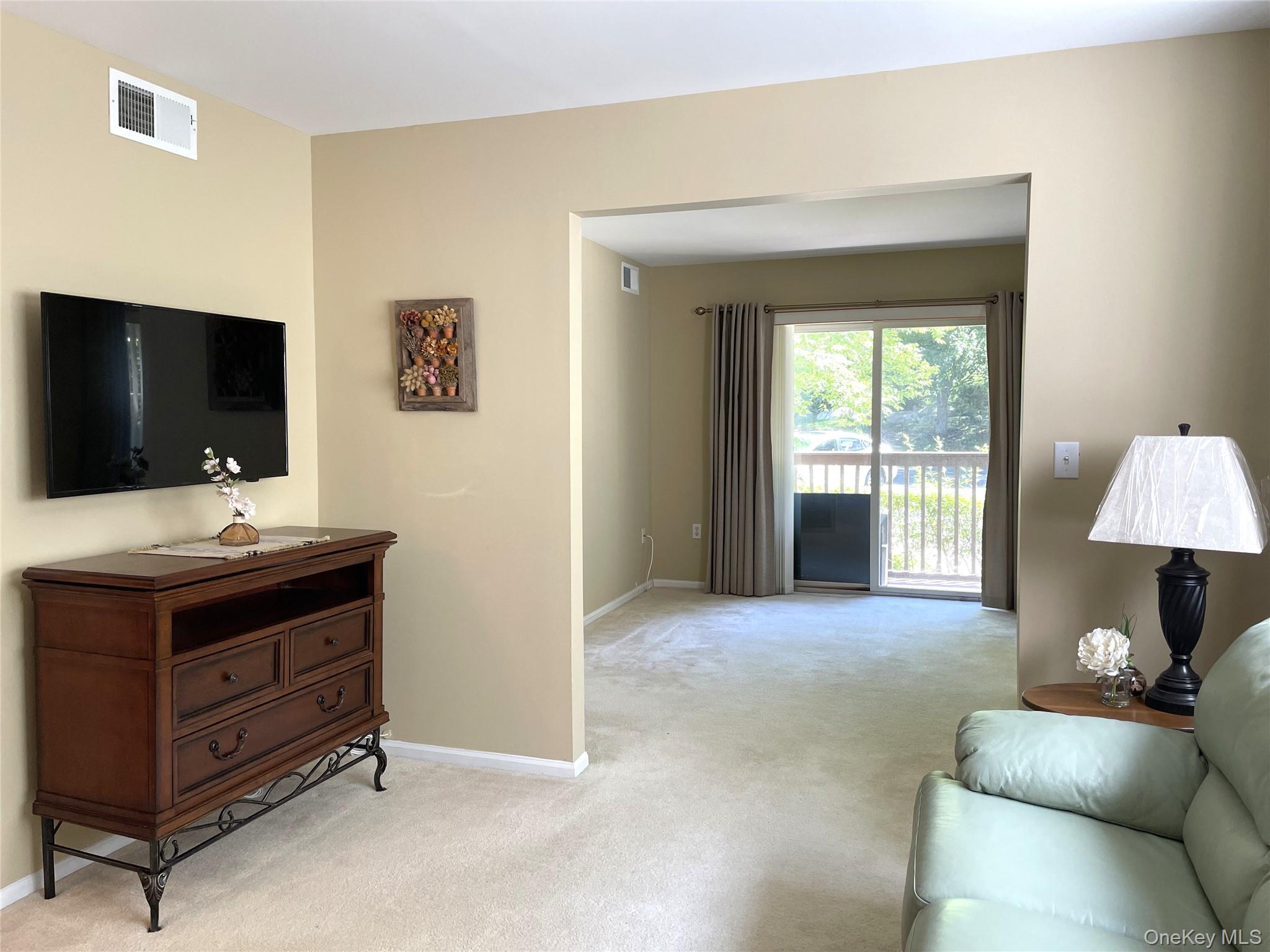 660 E Crooked Hill Road 660 Property Photo 8