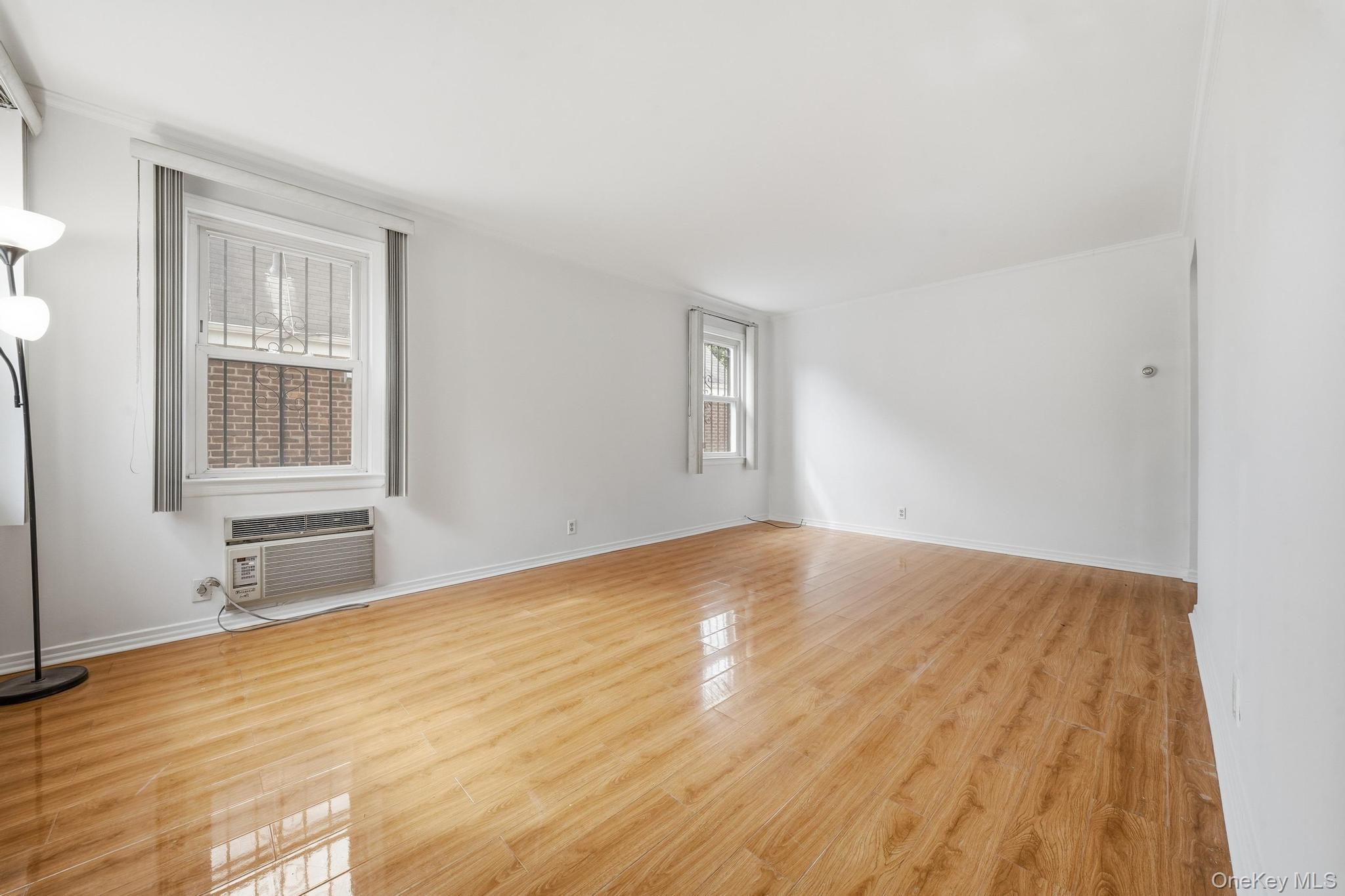 5332 187th Street Property Photo 4