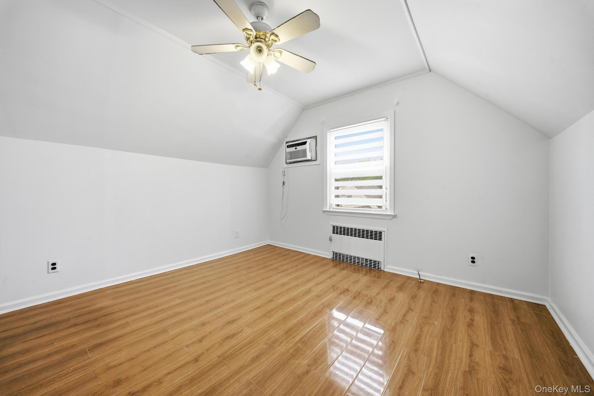 5332 187th Street Property Photo 18