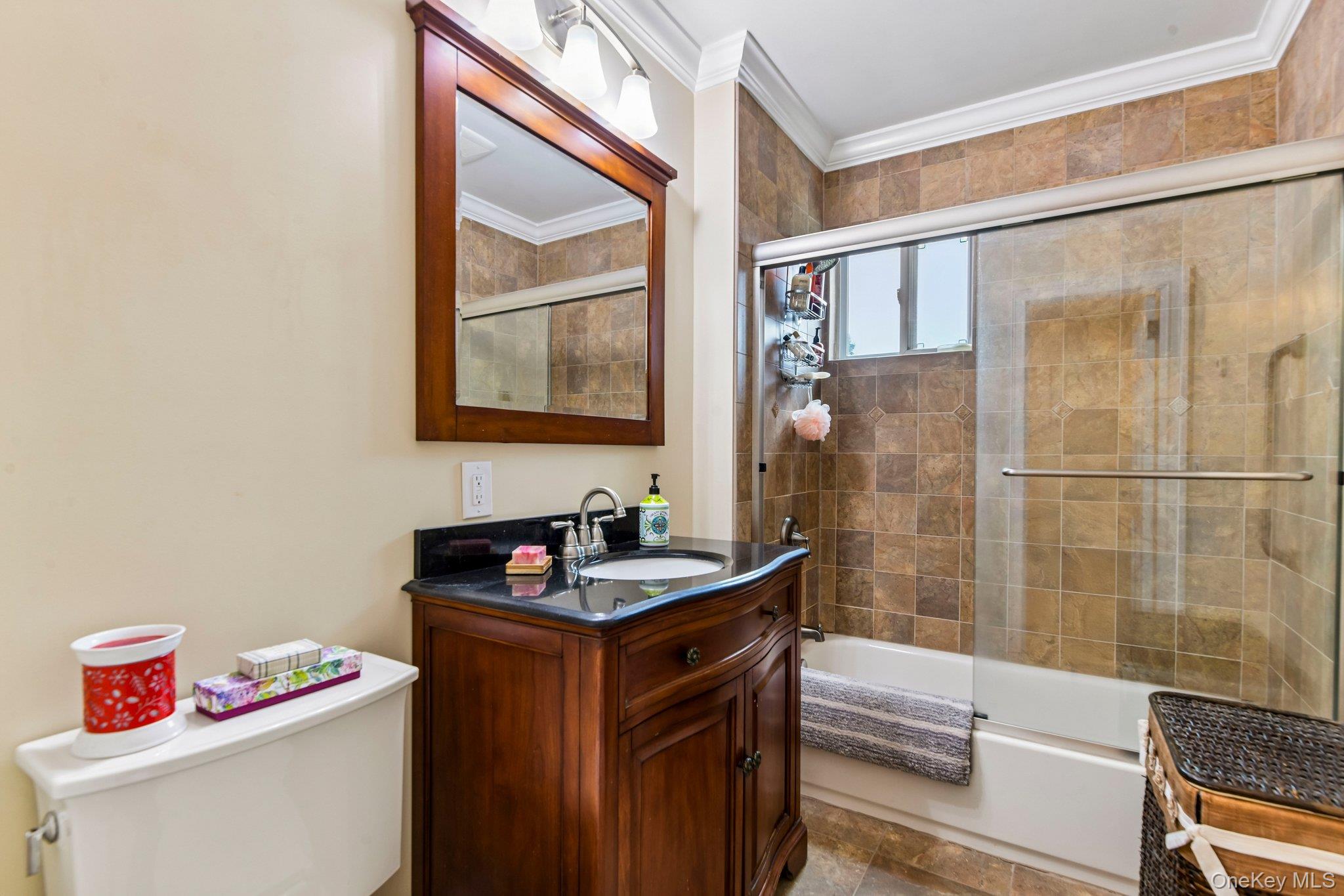 110 William Street Property Photo 19