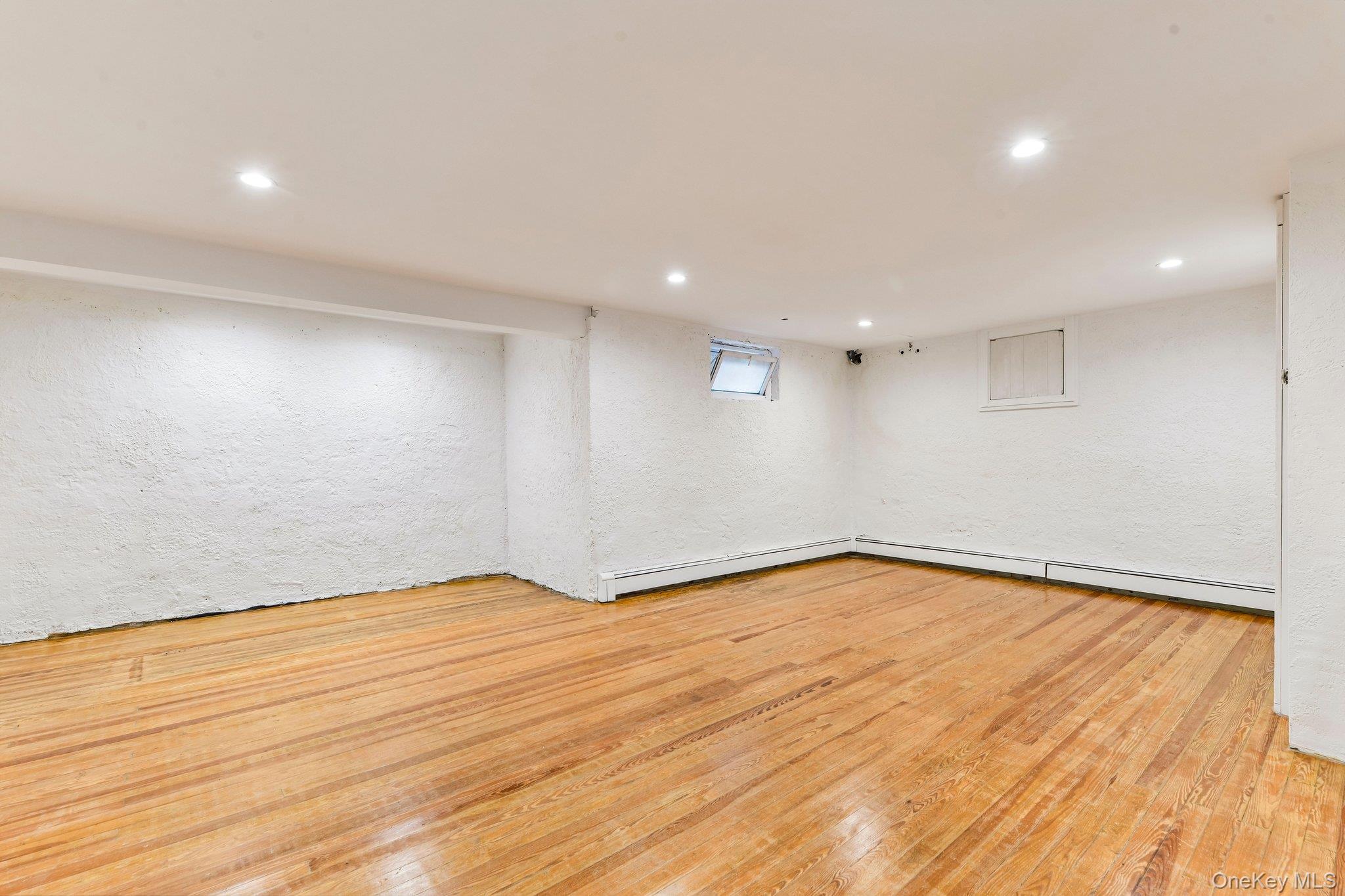110 William Street Property Photo 27