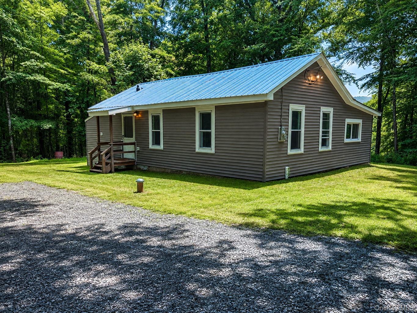 69 Glazer Drive Property Photo 1
