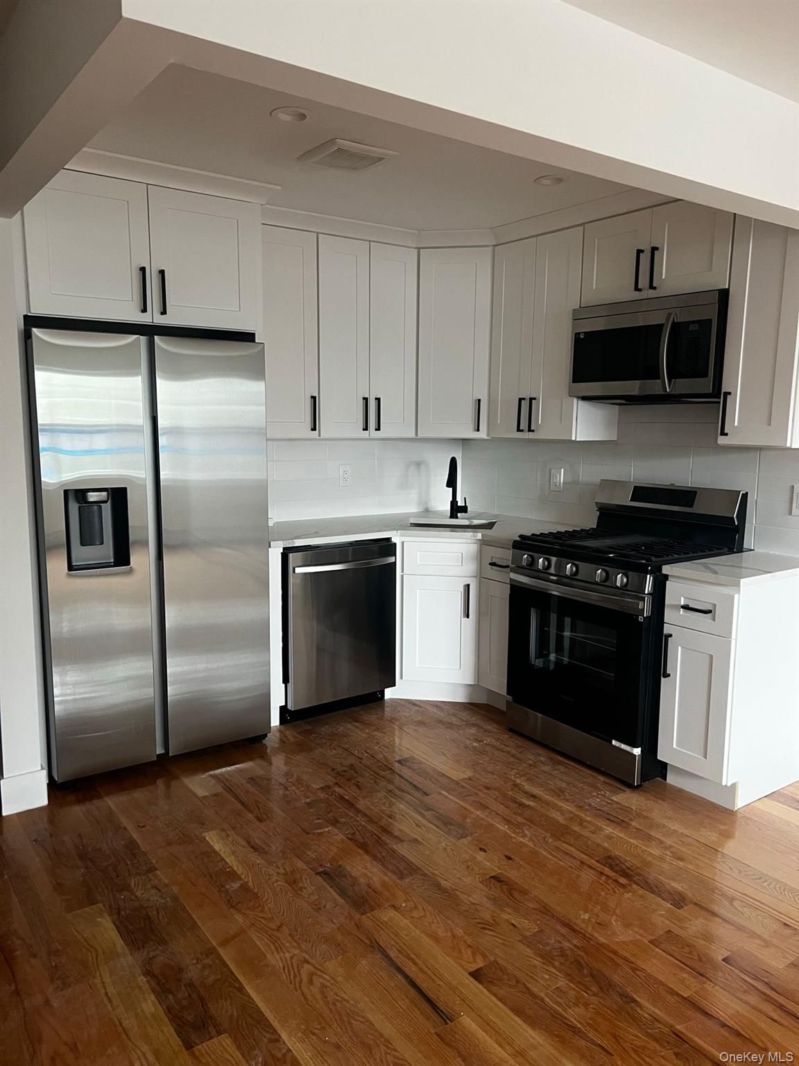 628 Beach Street 1 Property Photo 1