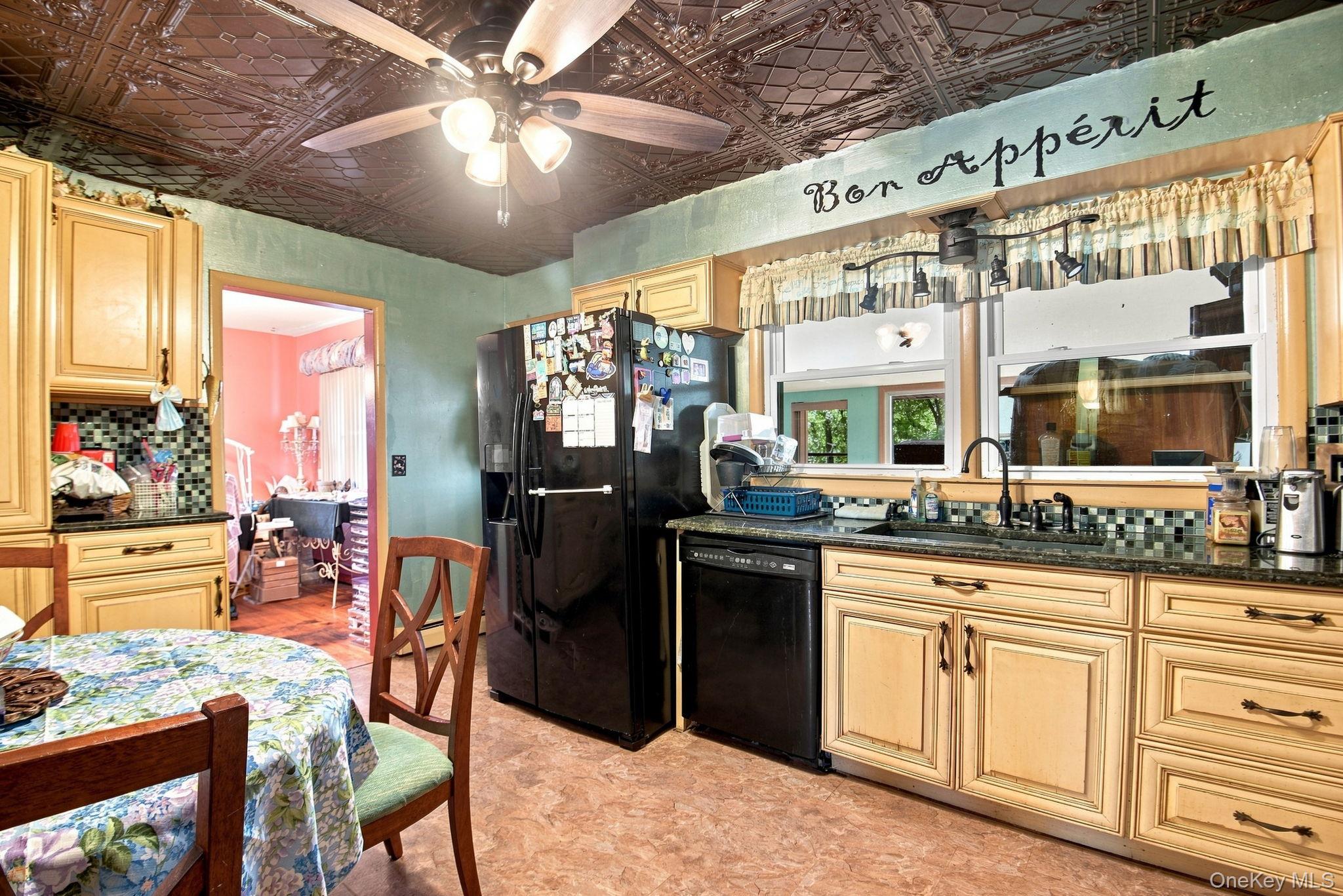 26 Monroe Drive Property Photo 9