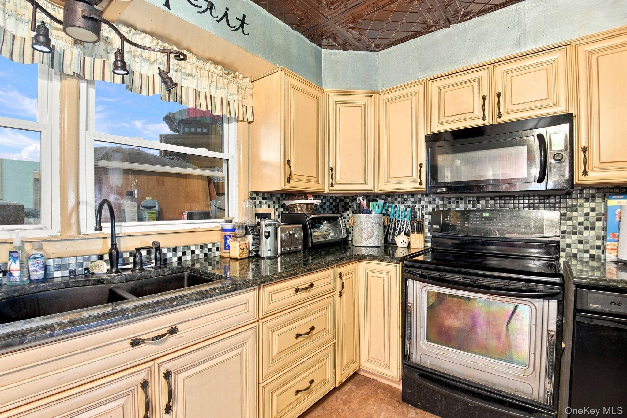 26 Monroe Drive Property Photo 11