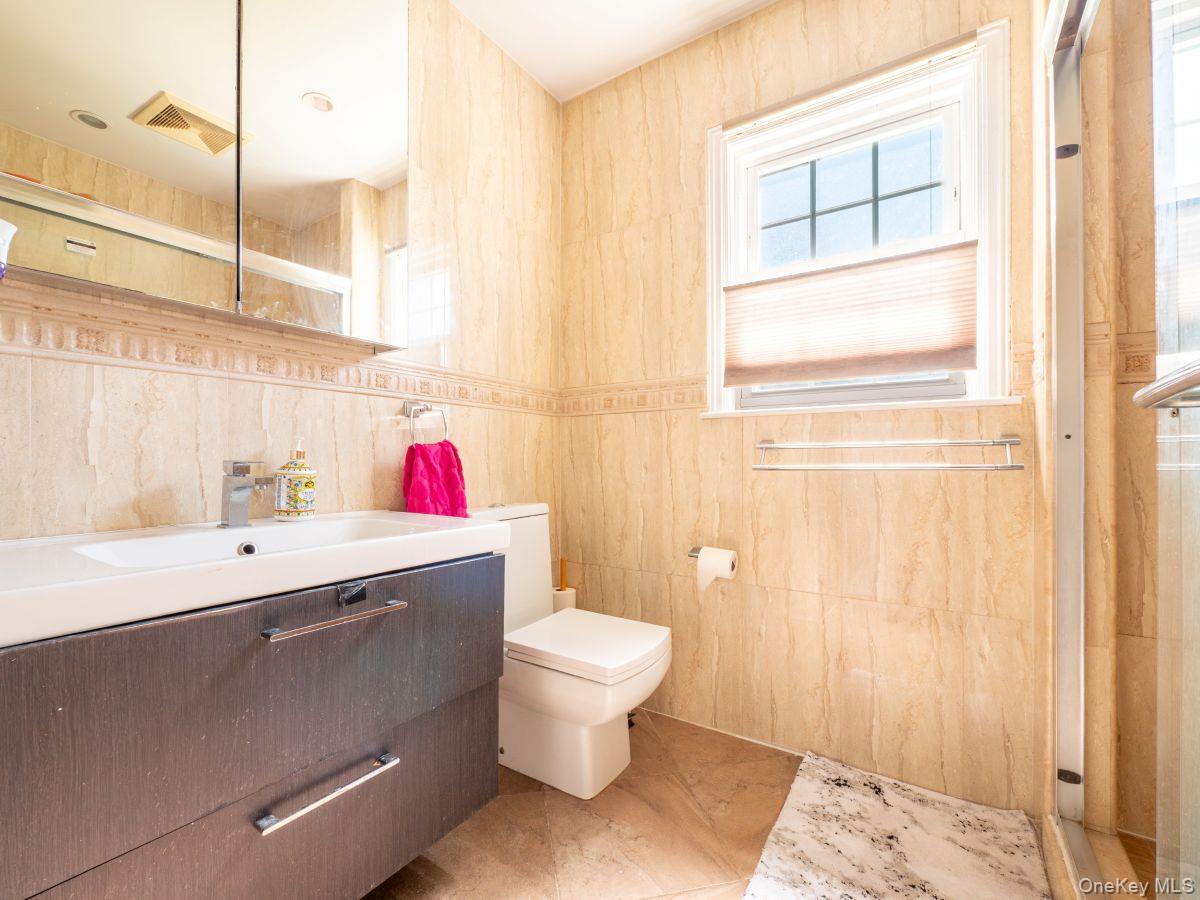 295 Ivy Avenue Property Photo 13