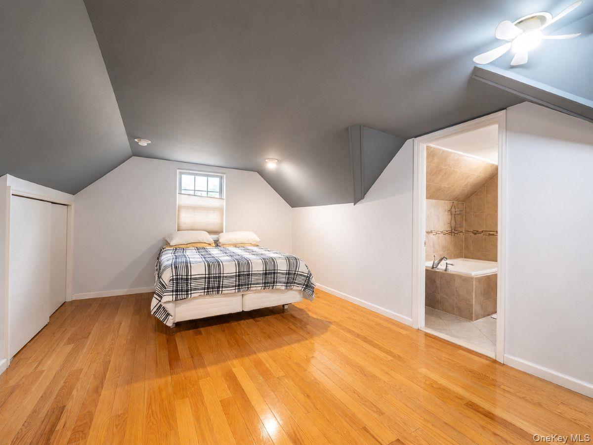 295 Ivy Avenue Property Photo 17
