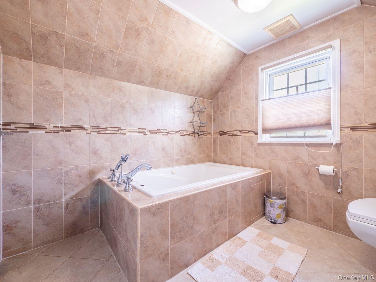 295 Ivy Avenue Property Photo 19