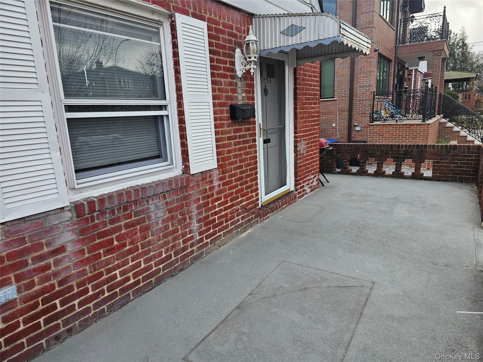 57-35 Parsons Boulevard House Property Photo 2