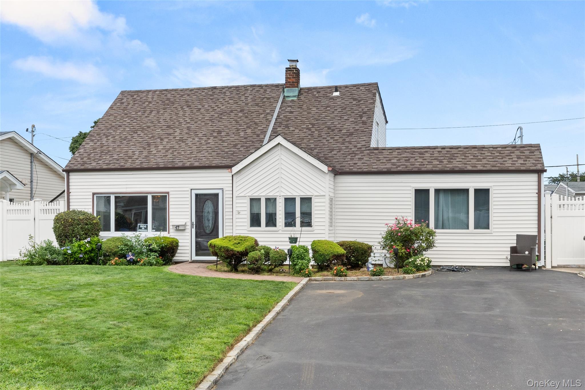 47 Cove Lane Property Photo 1
