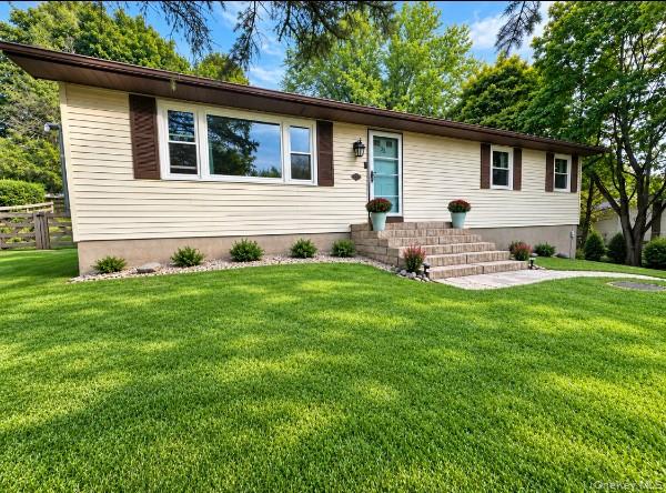 35 Beverly Drive Property Photo 2