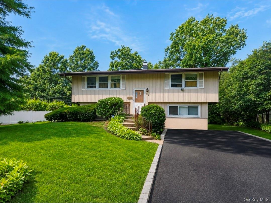 24 Deepdale Drive Property Photo 1