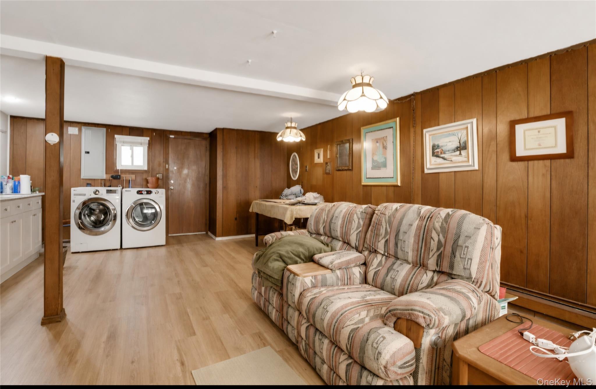 24 Deepdale Drive Property Photo 17