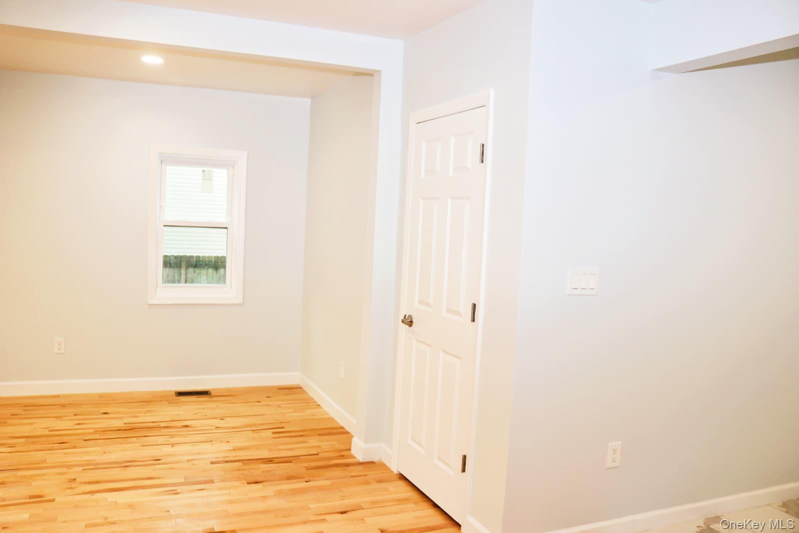 21 Randall Avenue Property Photo 11