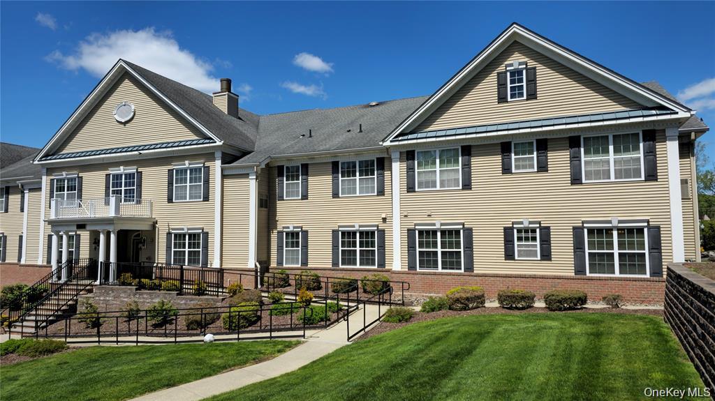 105 Canter Court Property Photo 1
