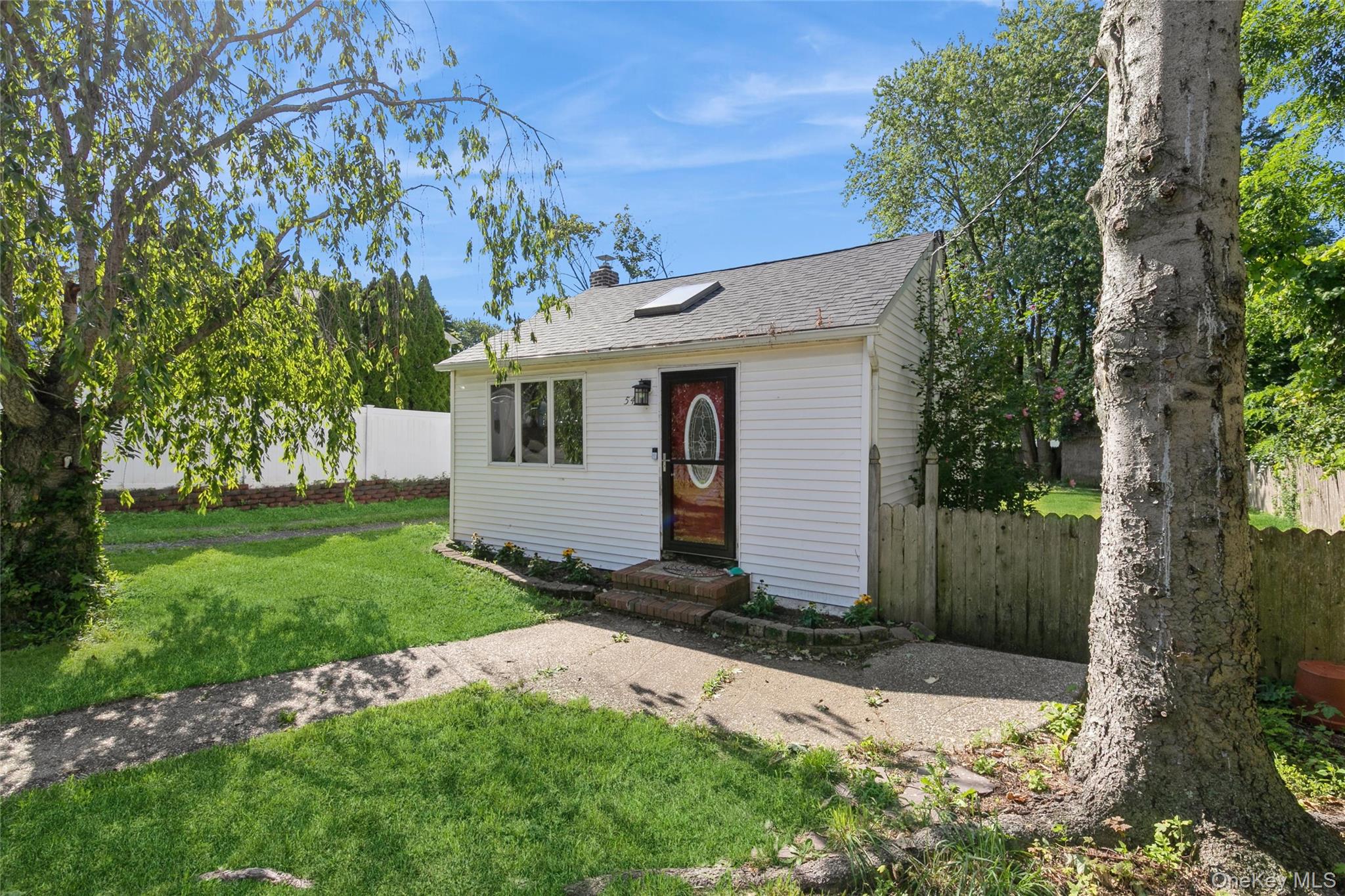 54 Pinelawn Avenue Property Photo 13