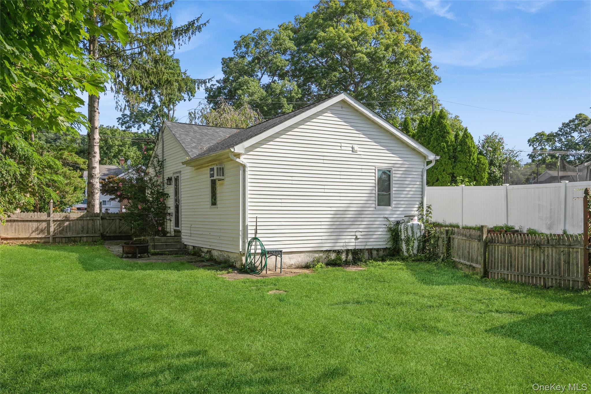 54 Pinelawn Avenue Property Photo 18