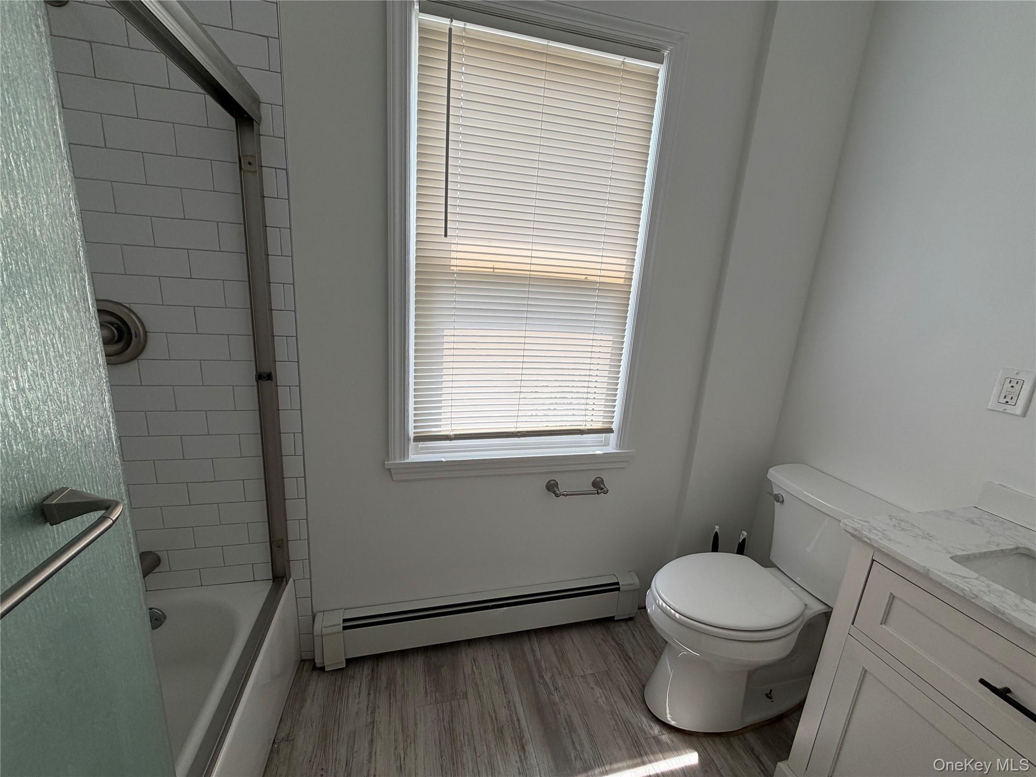 1034418 Property Photo 8