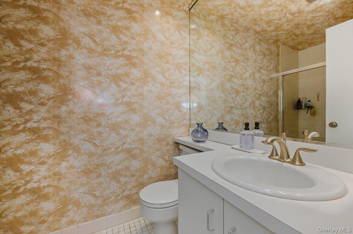 2 Richmond Road 5e Property Photo 10