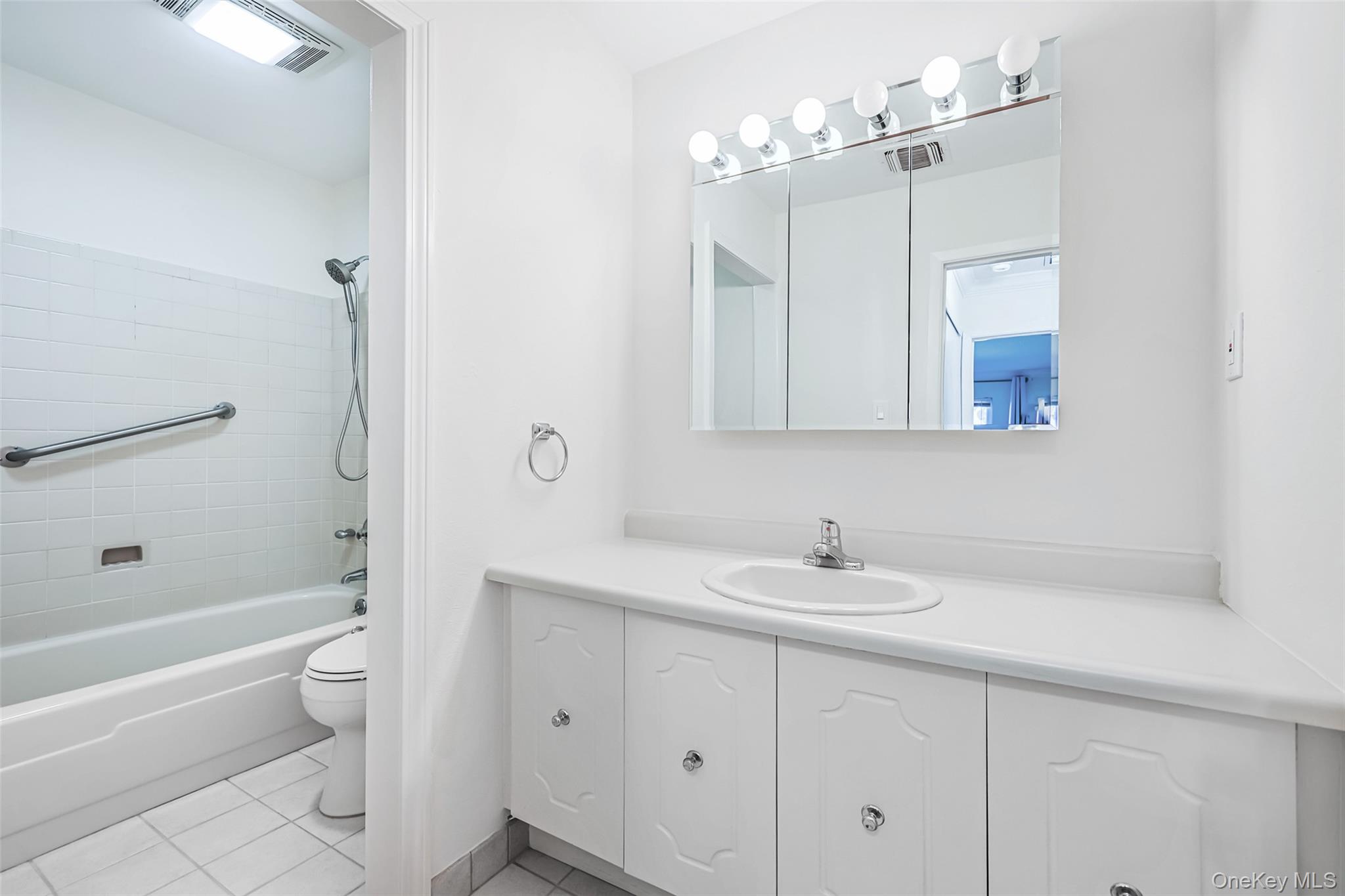 708 W Cabot Court 708 Property Photo 10