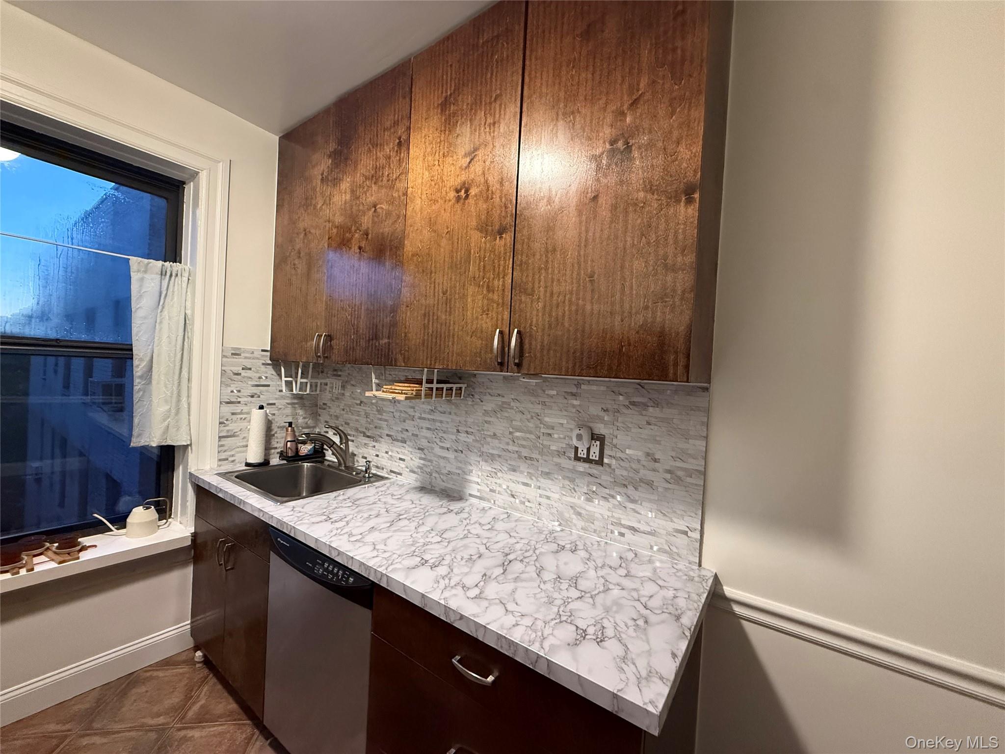 8384 116th Street 6b Property Photo 15