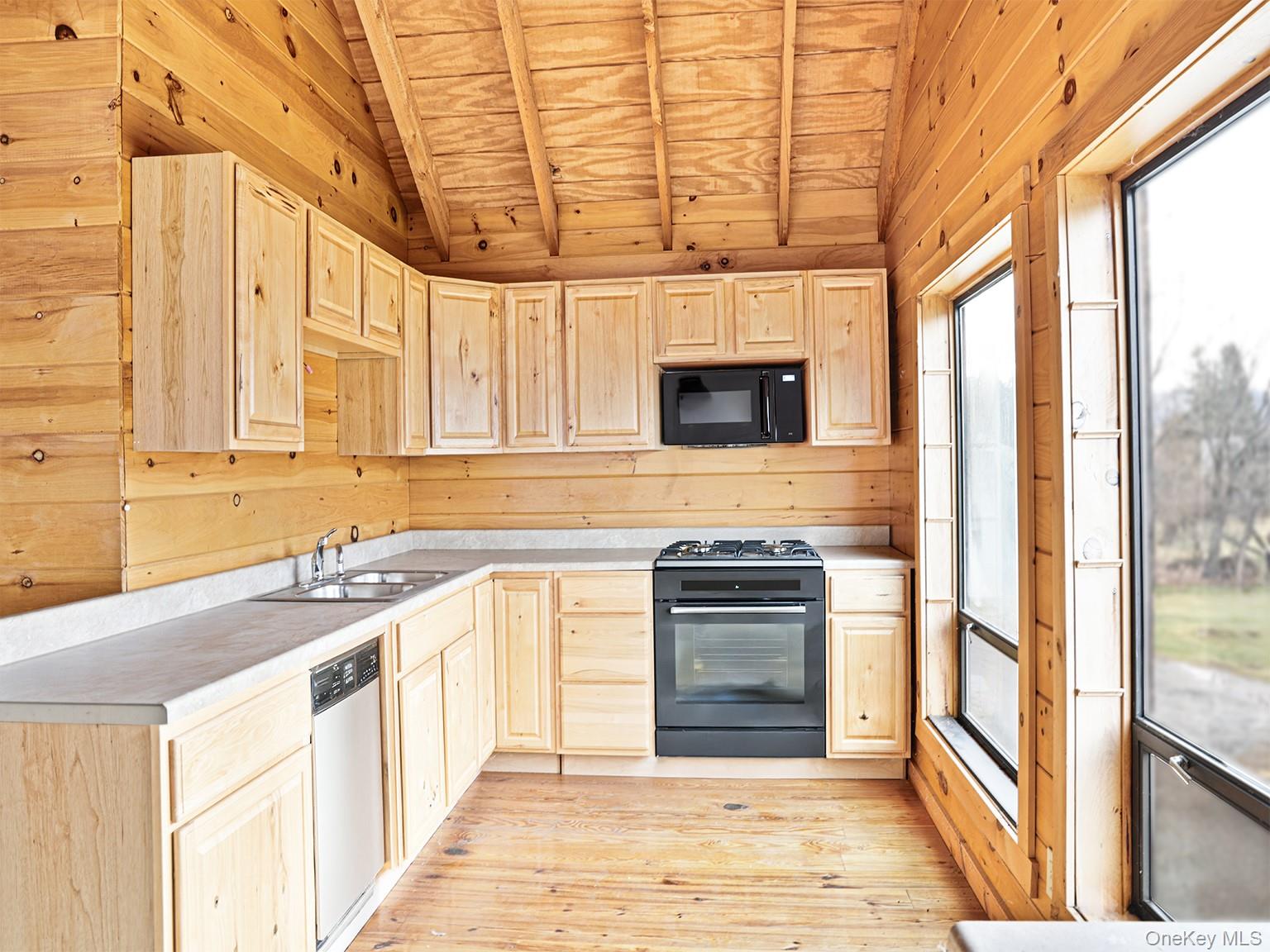 69 Bridge Street Property Photo 4