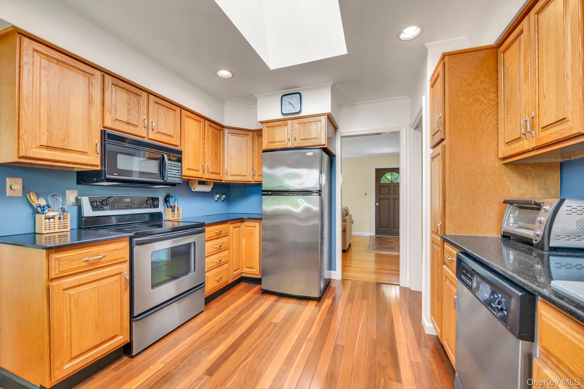 12 Compass Court Property Photo 6