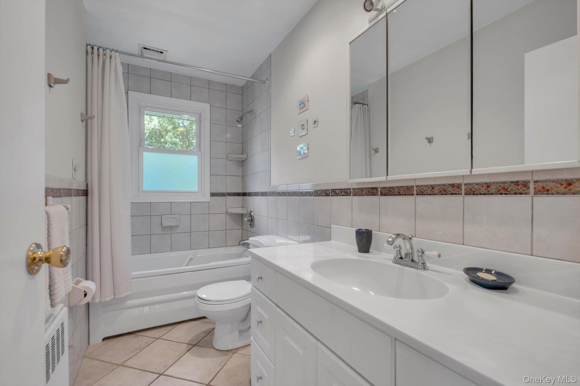 12 Compass Court Property Photo 15