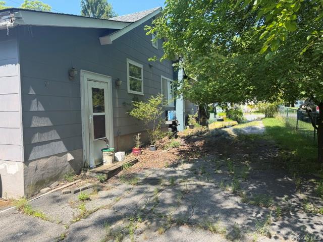 102 Hillcrest Avenue Property Photo 1