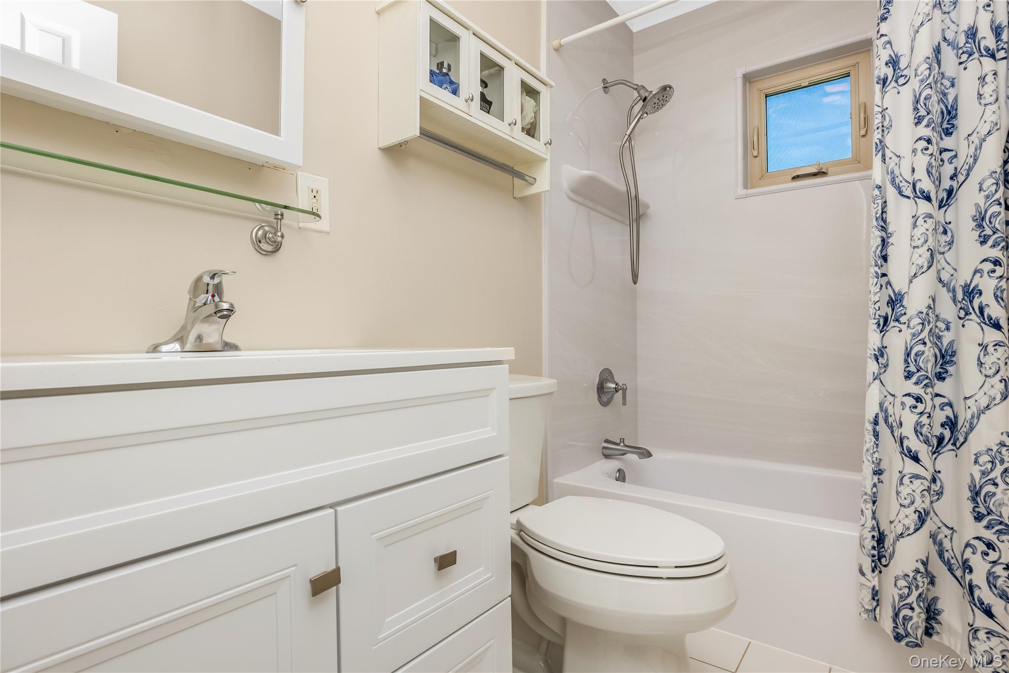 2433 Union Boulevard 2b (upper) Property Photo 18