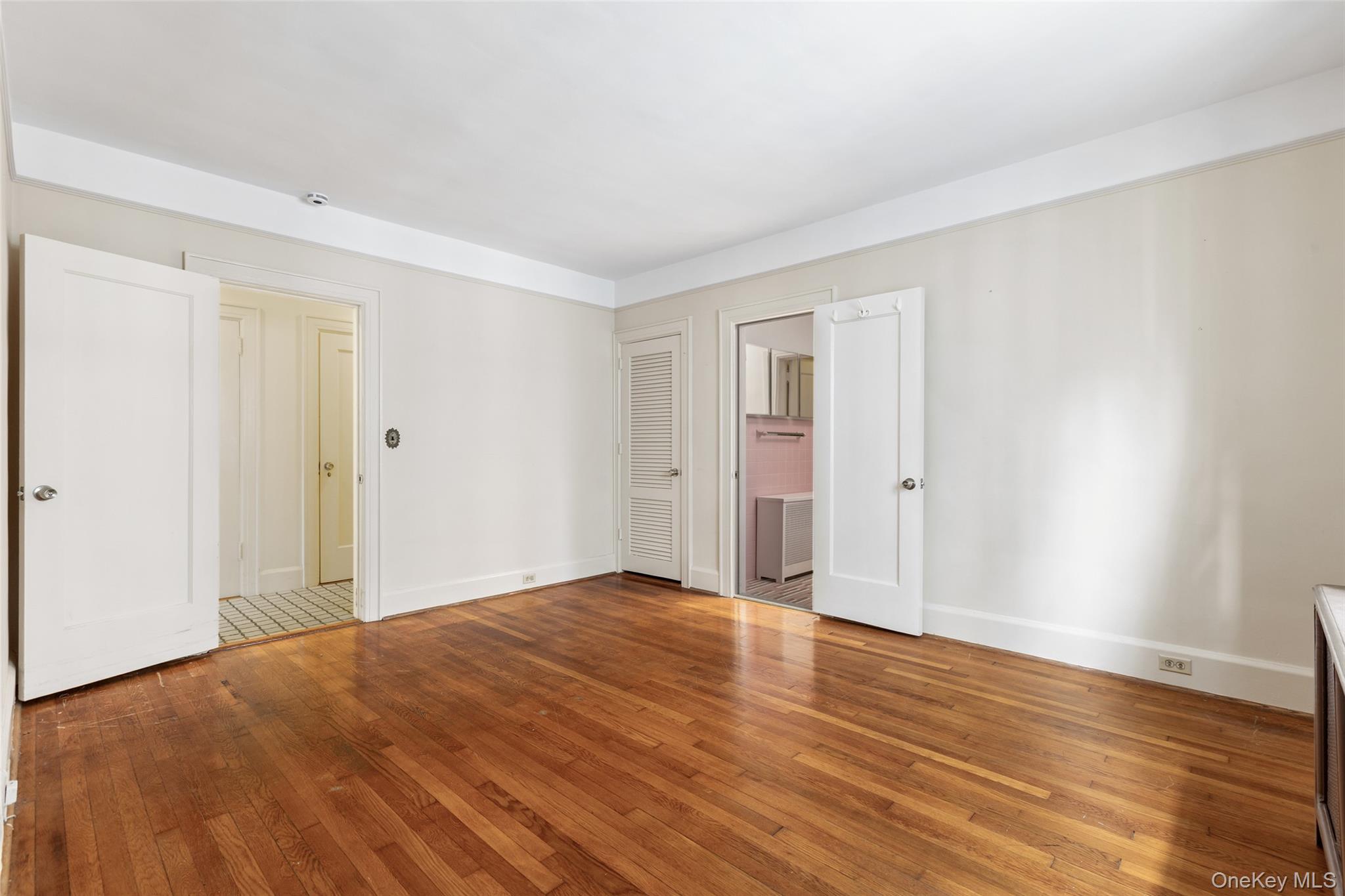 210 Aka 206 Hollywood Avenue Property Photo 11