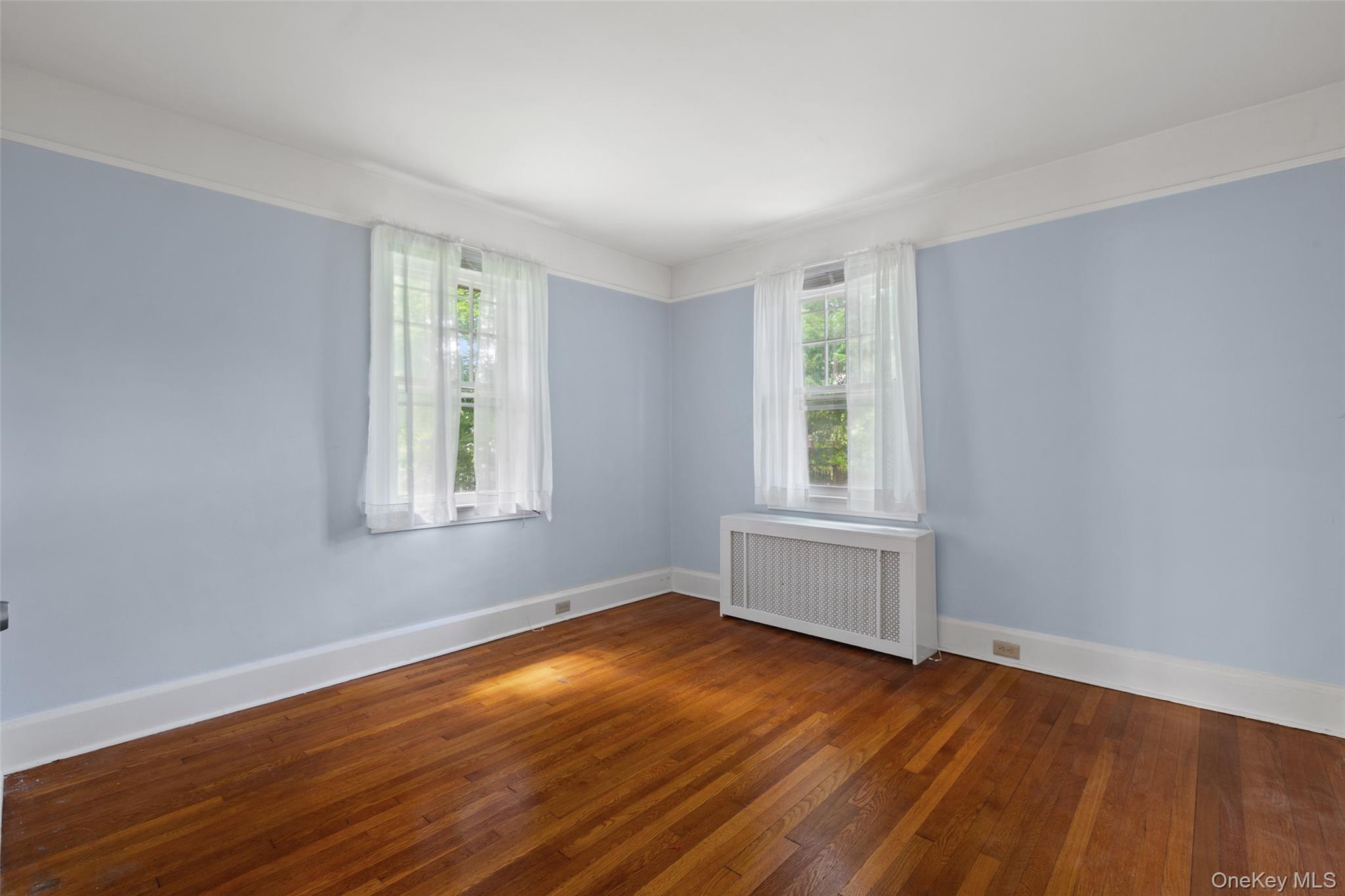 210 Aka 206 Hollywood Avenue Property Photo 14