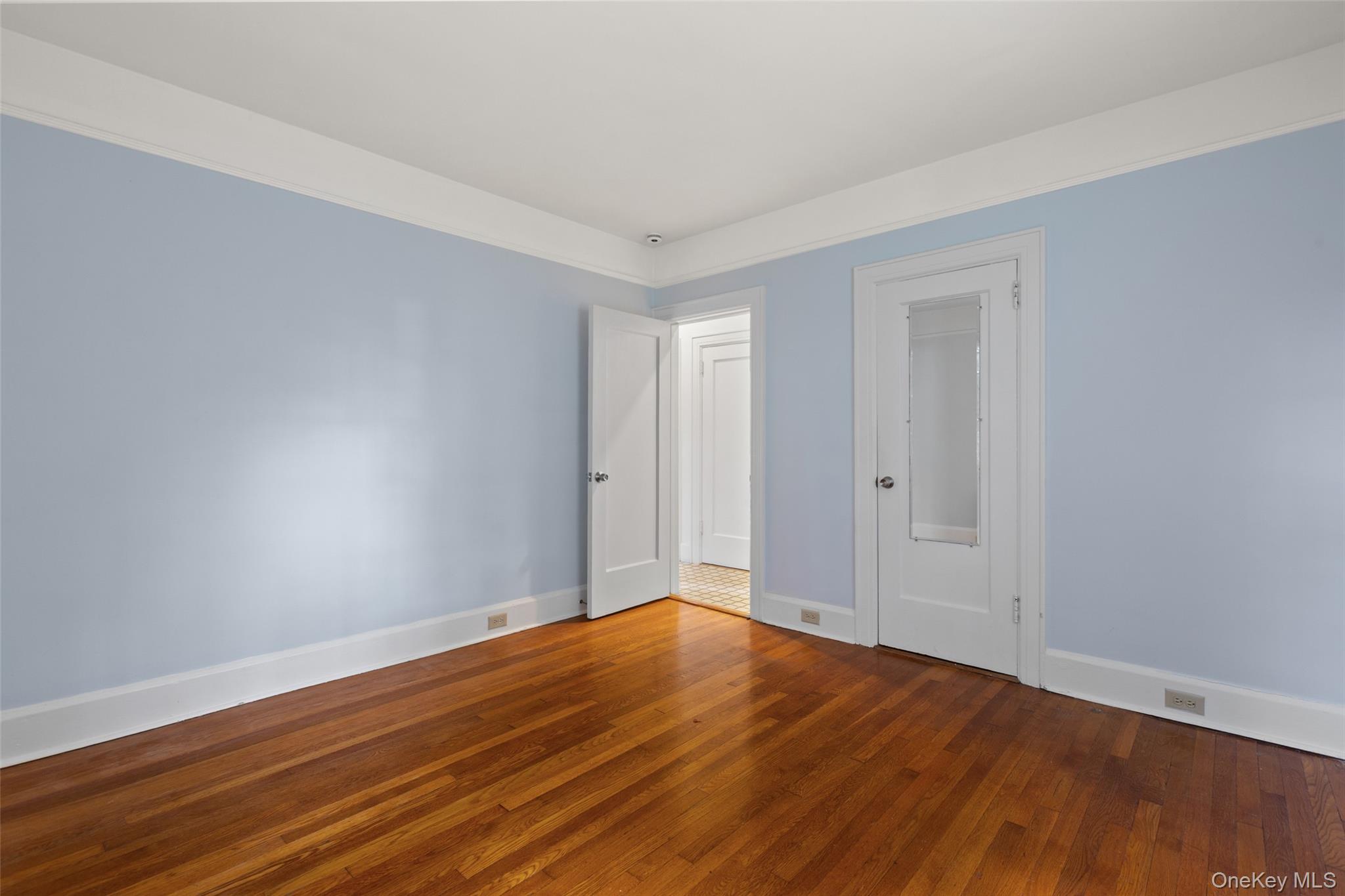 210 Aka 206 Hollywood Avenue Property Photo 15